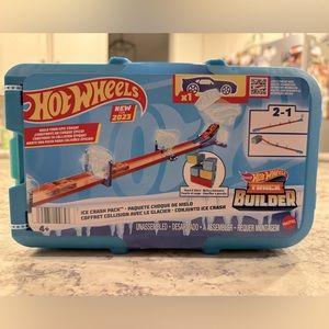 Brand new hot wheels track builder